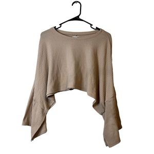 Versona Cropped shrug top